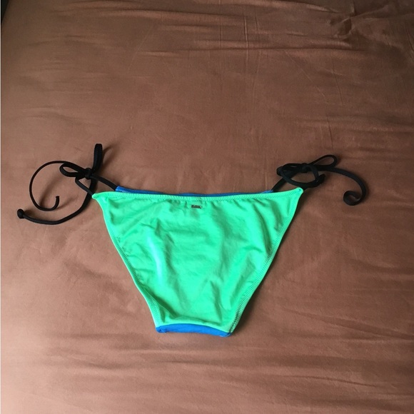 Bundle of PINK Bikini Bottoms - Picture 5 of 8